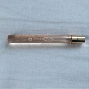 Marc Jacobs Daisy Love Perfume